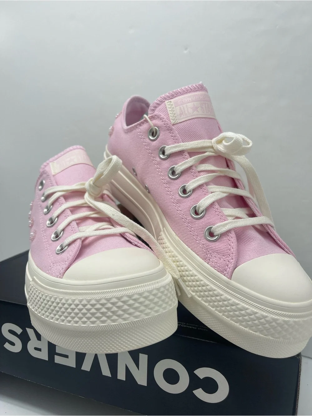 Converse CTAS LIFT OX NEW FOUND BLOOM/EGRET/EGRET Platform Sneakers A16108C